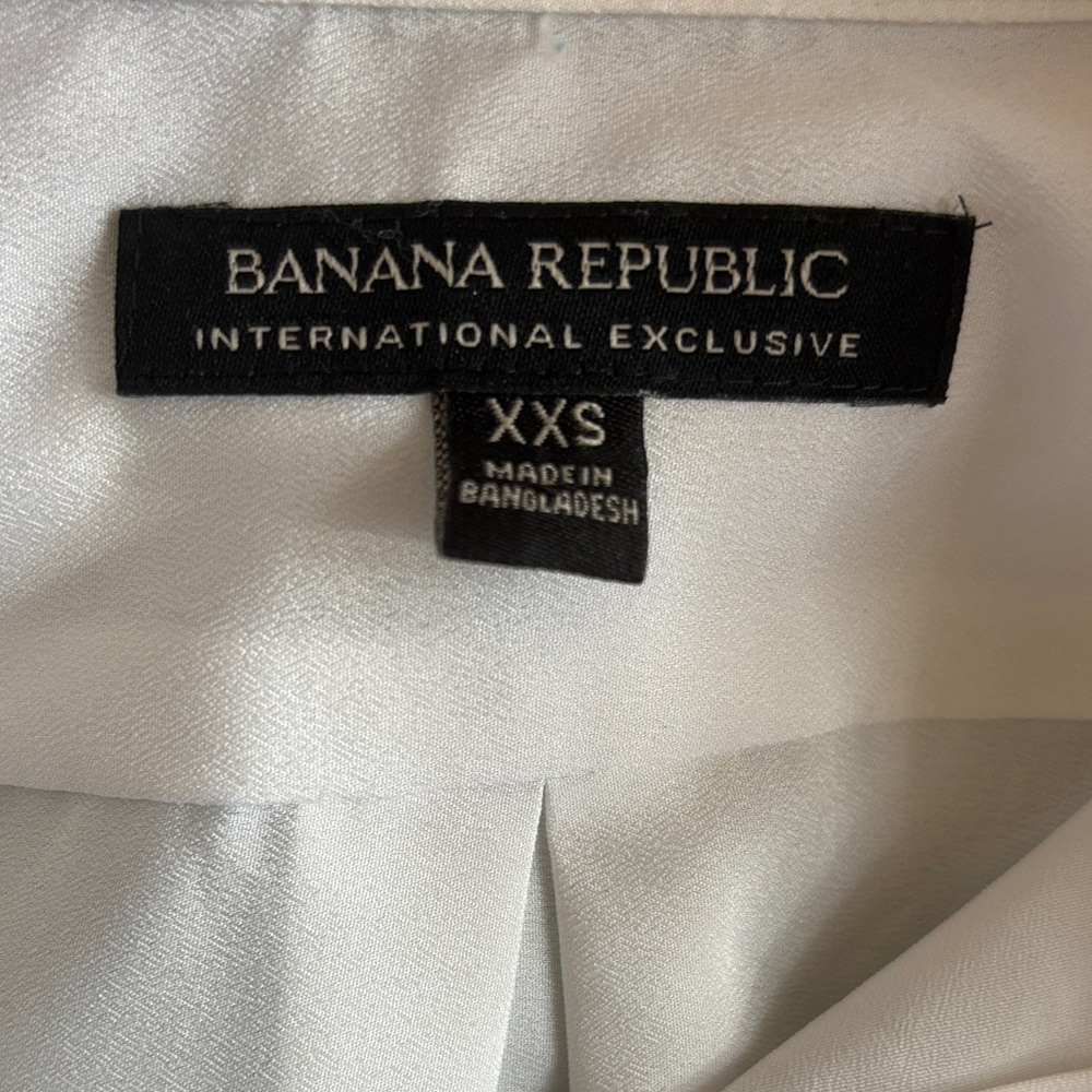 Beautiful Women's XXS Banana Republic Black Striped Long Sleeve Button Blouse - Picture 5 of 5